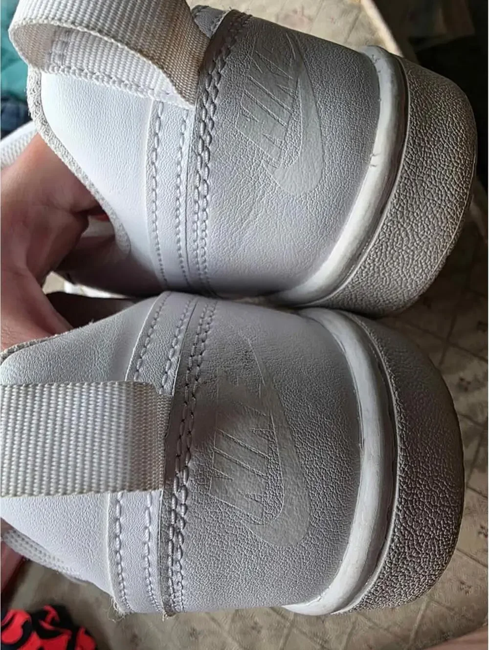 Youth Nike court borough white sneaker